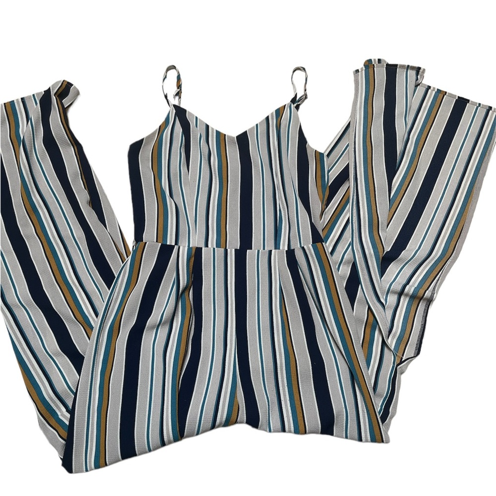 Zip up romper with slit leg openings